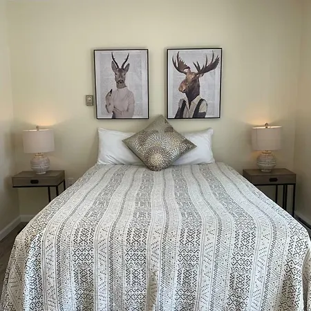 Green Acre Motel